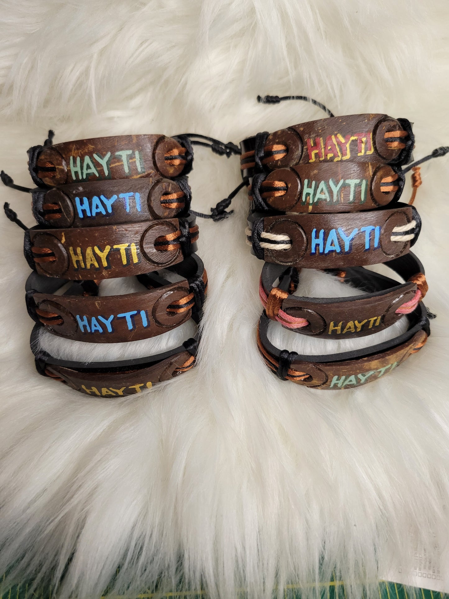 Ponyèt Kréyòl – Handmade Bracelet “HAITI”