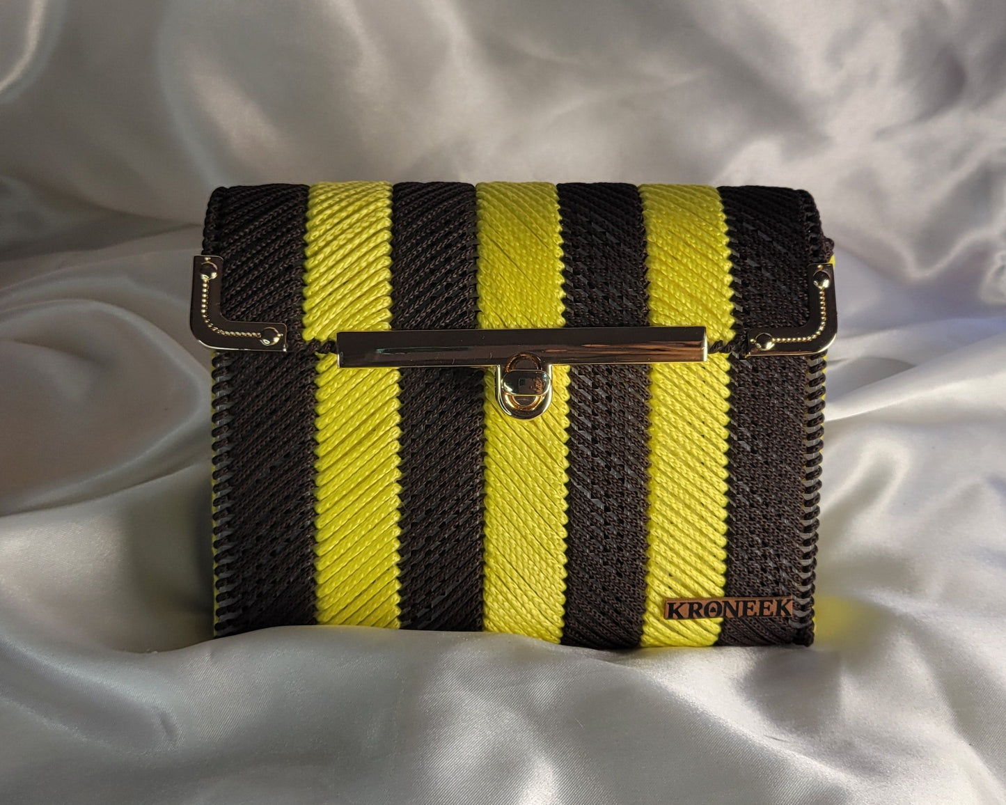 Chic Small Artisan Pouch